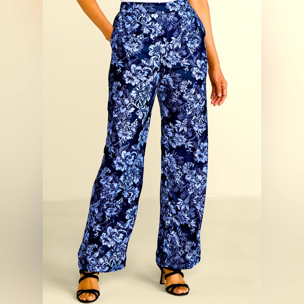 Soft Surroundings blue velvet floral patterned wide leg pants. Size PS.